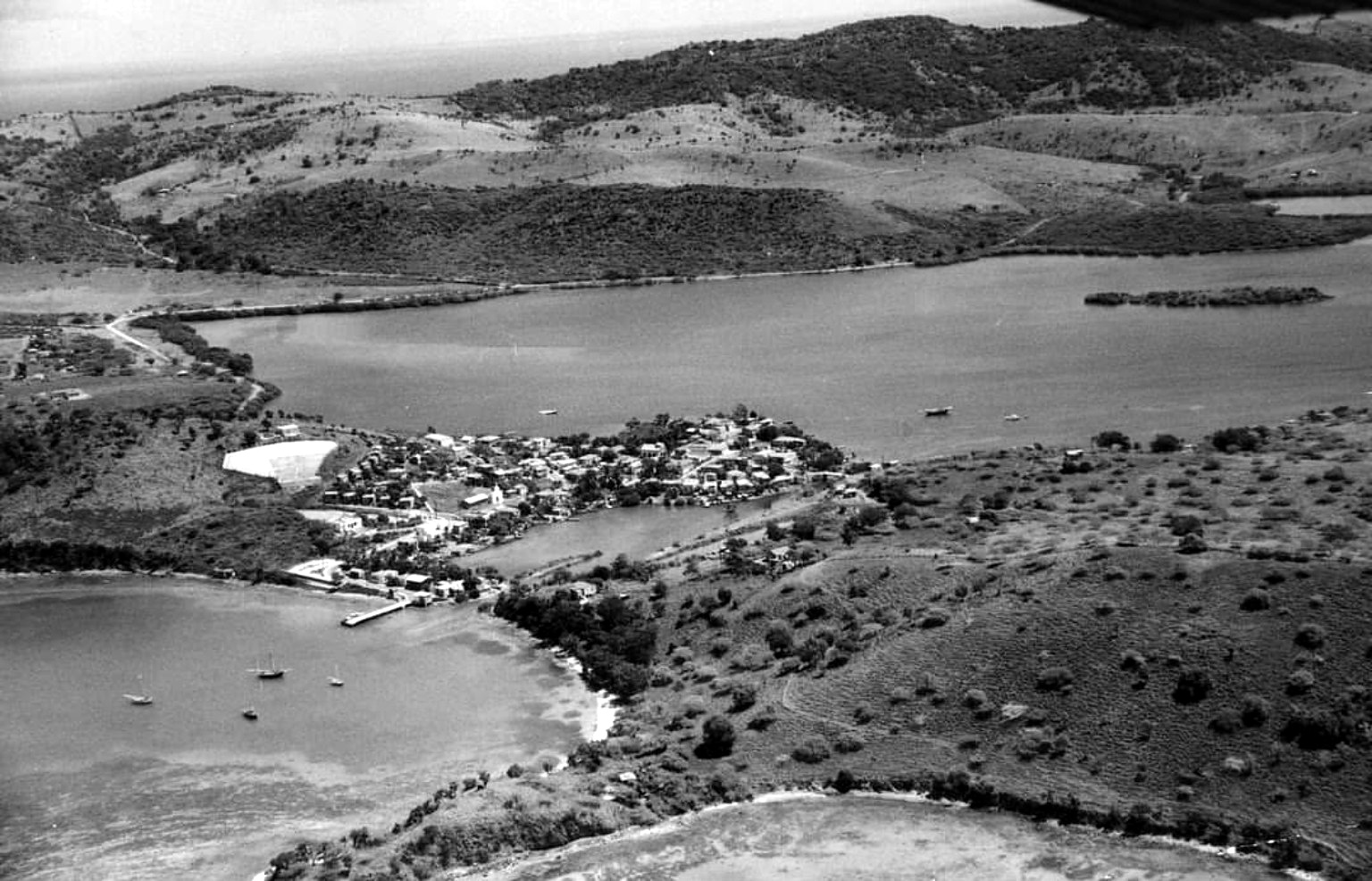 Aerial view of the town of Culebra.